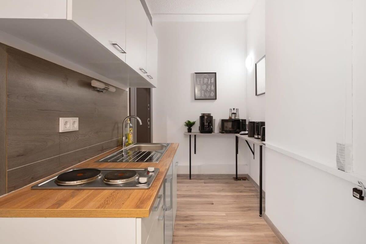 90m2 Fuer Bis Zu 12 Personen - Innenstadt Apartment